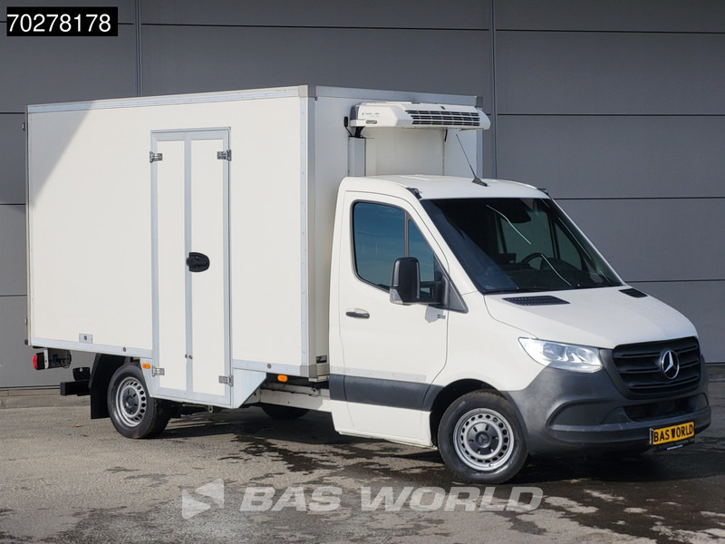 Mercedes-Benz Sprinter 314 CDI Automaat Koelwagen Bi temp Thermo King V-300 Max Koeler Koel Vries Vriezer Kühlkasten Airco Cruise control - Dostavno vozilo hladnjača: slika 3 Mercedes-Benz Sprinter 314 CDI Automaat Koelwagen Bi temp Thermo King V-300 Max Koeler Koel Vries Vriezer Kühlkasten Airco Cruise control - Dostavno vozilo hladnjača: slika 3