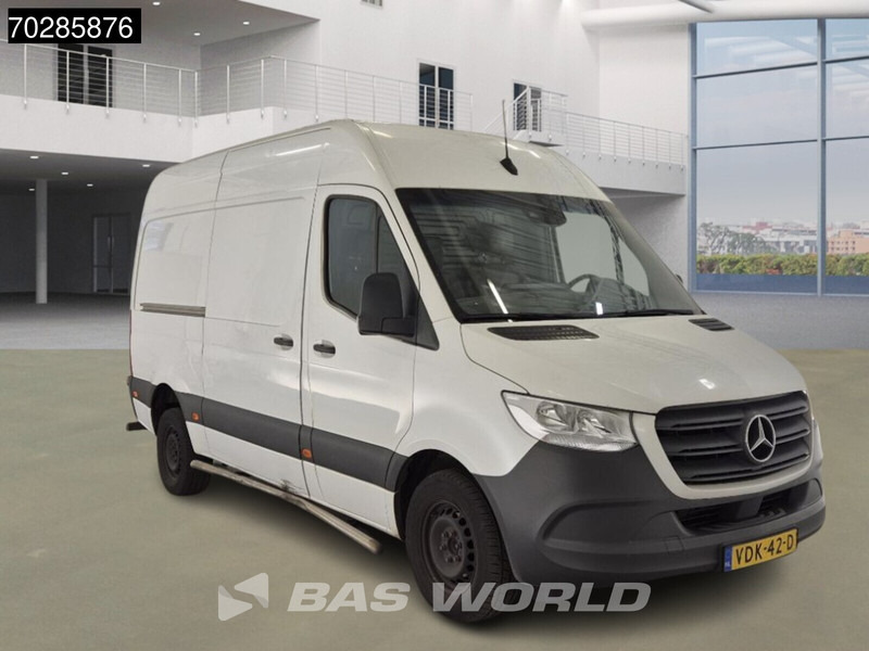 Mercedes-Benz Sprinter 314 CDI COMING SOON! Koelwagen Automaat Carrier L2H2 Navi Airco Cruise Camera MBUX L2 Koel Koeler Kühl Kühler Kühlwagen 9m3 Airc - Dostavno vozilo hladnjača: slika 3 Mercedes-Benz Sprinter 314 CDI COMING SOON! Koelwagen Automaat Carrier L2H2 Navi Airco Cruise Camera MBUX L2 Koel Koeler Kühl Kühler Kühlwagen 9m3 Airc - Dostavno vozilo hladnjača: slika 3