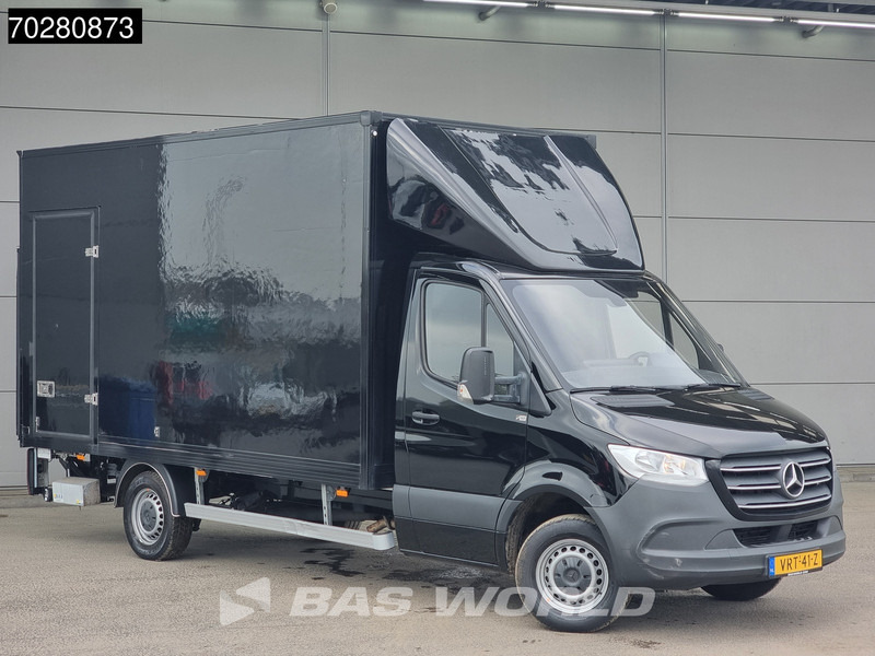 Mercedes-Benz Sprinter 314 CDI Laadklep Automaat Zijdeur Bakwagen Airco Cruise Carplay MBUX Meubelbak Koffer 21m3 Airco Cruise control - Dostavno vozilo sa zatvorenim sandukom: slika 5 Mercedes-Benz Sprinter 314 CDI Laadklep Automaat Zijdeur Bakwagen Airco Cruise Carplay MBUX Meubelbak Koffer 21m3 Airco Cruise control - Dostavno vozilo sa zatvorenim sandukom: slika 5