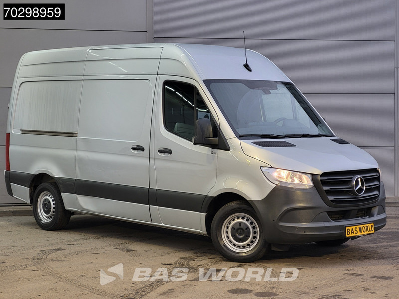 Mercedes-Benz Sprinter 315 CDI Automaat L2H2 150PK Airco Camera Parkeersensoren MBUX CarPlay Euro6 L2 12m3 Airco - Mali kombi: slika 3 Mercedes-Benz Sprinter 315 CDI Automaat L2H2 150PK Airco Camera Parkeersensoren MBUX CarPlay Euro6 L2 12m3 Airco - Mali kombi: slika 3