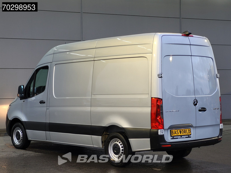 Mercedes-Benz Sprinter 315 CDI Automaat L2H2 150PK Airco Camera Parkeersensoren MBUX CarPlay Euro6 L2 12m3 Airco - Mali kombi: slika 2 Mercedes-Benz Sprinter 315 CDI Automaat L2H2 150PK Airco Camera Parkeersensoren MBUX CarPlay Euro6 L2 12m3 Airco - Mali kombi: slika 2