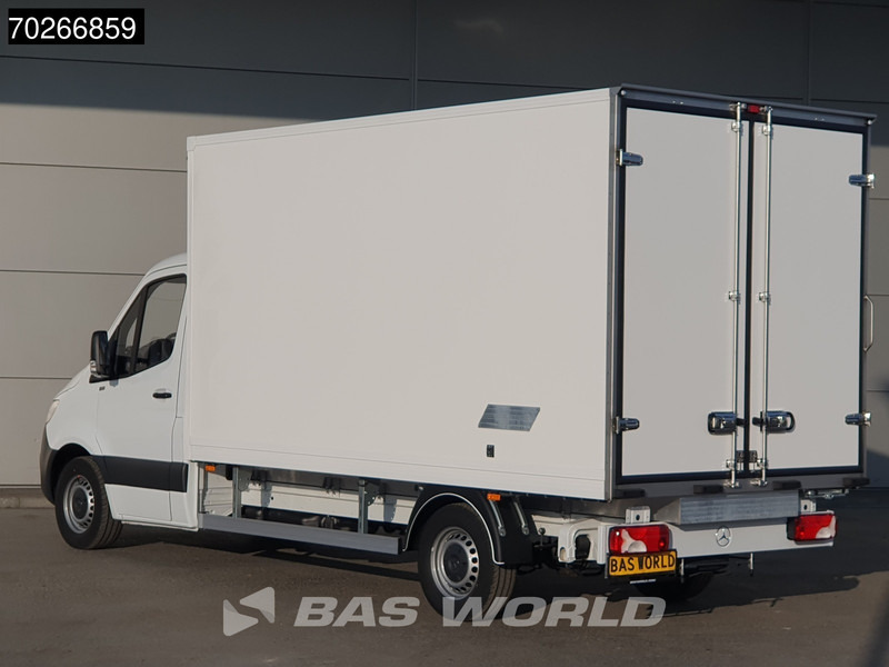 Mercedes-Benz Sprinter 315 CDI Koelwagen Achterdeuren Thermo King C-250 Airco Carplay MBUX Koel Koeler Kühl Kühler Kühlwagen Kühlkoffer 17m3 Airco - Dostavno vozilo hladnjača: slika 2 Mercedes-Benz Sprinter 315 CDI Koelwagen Achterdeuren Thermo King C-250 Airco Carplay MBUX Koel Koeler Kühl Kühler Kühlwagen Kühlkoffer 17m3 Airco - Dostavno vozilo hladnjača: slika 2