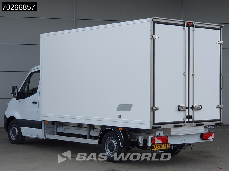 Mercedes-Benz Sprinter 315 CDI Koelwagen Achterdeuren Thermo King C-250 Airco MBUX Koel Koeler Kühl Kühler Kühlwagen Kühlkoffer 17m3 Airco Cruise contr - Dostavno vozilo hladnjača: slika 2 Mercedes-Benz Sprinter 315 CDI Koelwagen Achterdeuren Thermo King C-250 Airco MBUX Koel Koeler Kühl Kühler Kühlwagen Kühlkoffer 17m3 Airco Cruise contr - Dostavno vozilo hladnjača: slika 2
