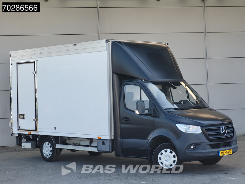 Dostavno vozilo sa zatvorenim sandukom Mercedes-Benz Sprinter 316 CDI Laadklep Zijdeur Bakwagen Airco Cruise APK 02-2026 Euro6 Meubelbak Koffer 22m3 Airco Cruise control: slika 5 Dostavno vozilo sa zatvorenim sandukom Mercedes-Benz Sprinter 316 CDI Laadklep Zijdeur Bakwagen Airco Cruise APK 02-2026 Euro6 Meubelbak Koffer 22m3 Airco Cruise control: slika 5