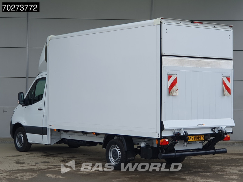 Mercedes-Benz Sprinter 317 CDI Automaat Bakwagen Laadklep Camera Airco Koffer Meubelbak 20m3 Airco - Dostavno vozilo sa zatvorenim sandukom: slika 2 Mercedes-Benz Sprinter 317 CDI Automaat Bakwagen Laadklep Camera Airco Koffer Meubelbak 20m3 Airco - Dostavno vozilo sa zatvorenim sandukom: slika 2
