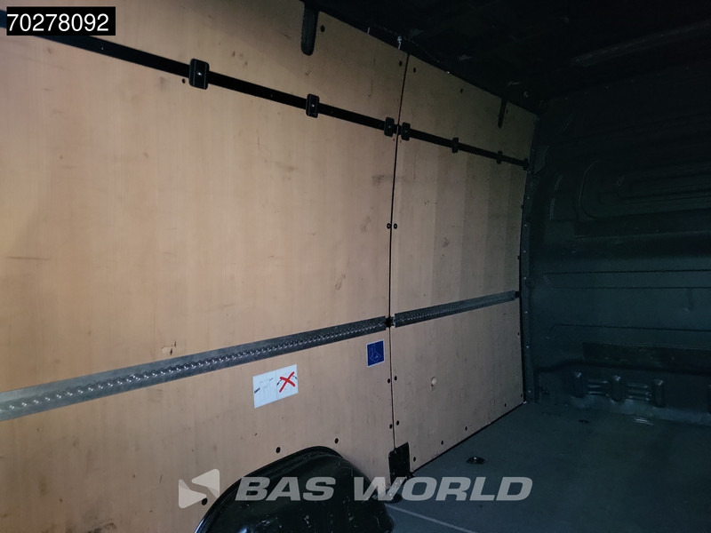 Mercedes-Benz Sprinter 317 CDI Automaat L2H2 3500KG Trekhaak 170PK Airco Camera MBUX CarPlay Euro6 L2 10m3 Airco Trekhaak - Furgon: slika 3 Mercedes-Benz Sprinter 317 CDI Automaat L2H2 3500KG Trekhaak 170PK Airco Camera MBUX CarPlay Euro6 L2 10m3 Airco Trekhaak - Furgon: slika 3