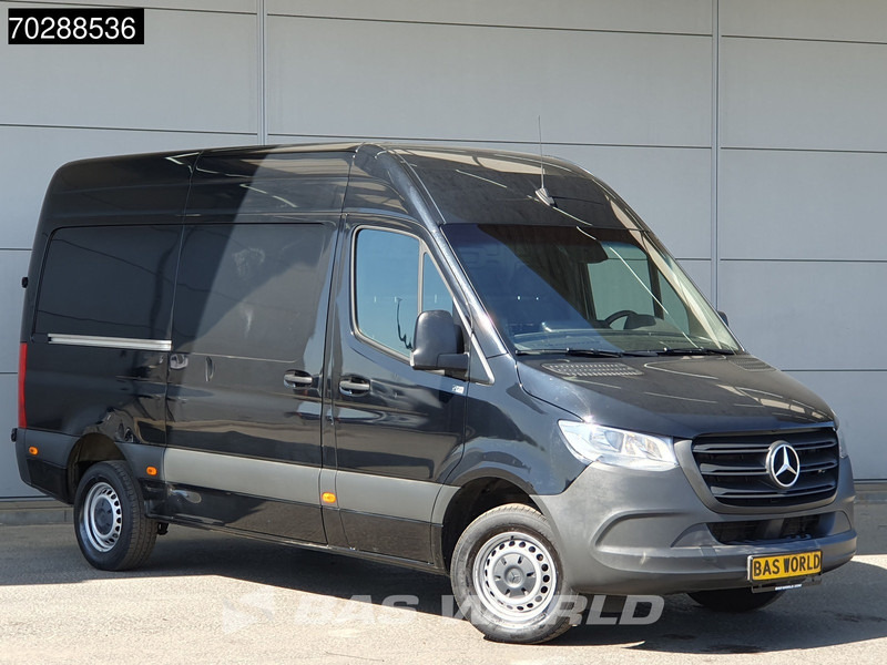 Mercedes-Benz Sprinter 317 CDI Automaat L2H2 3500KG Trekhaak Airco Camera MBUX CarPlay Euro6 L2 12m3 Airco Trekhaak - Furgon: slika 3 Mercedes-Benz Sprinter 317 CDI Automaat L2H2 3500KG Trekhaak Airco Camera MBUX CarPlay Euro6 L2 12m3 Airco Trekhaak - Furgon: slika 3