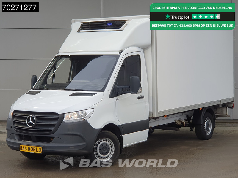 Mercedes-Benz Sprinter 317 CDI Koelwagen Automaat Carrier Xarios 350 230V stekker Cruise Airco Camera Koel Kühlkoffer Koeler Bakwagen 17m3 Airco Cruise - Dostavno vozilo hladnjača: slika 1 Mercedes-Benz Sprinter 317 CDI Koelwagen Automaat Carrier Xarios 350 230V stekker Cruise Airco Camera Koel Kühlkoffer Koeler Bakwagen 17m3 Airco Cruise - Dostavno vozilo hladnjača: slika 1