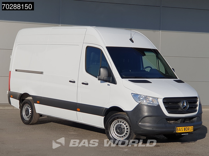 Mercedes-Benz Sprinter 319 CDI Automaat L2H2 Trekhaak Airco MBUX CarPlay Parkeersensoren Euro6 L2 12m3 Airco Trekhaak - Furgon: slika 5 Mercedes-Benz Sprinter 319 CDI Automaat L2H2 Trekhaak Airco MBUX CarPlay Parkeersensoren Euro6 L2 12m3 Airco Trekhaak - Furgon: slika 5