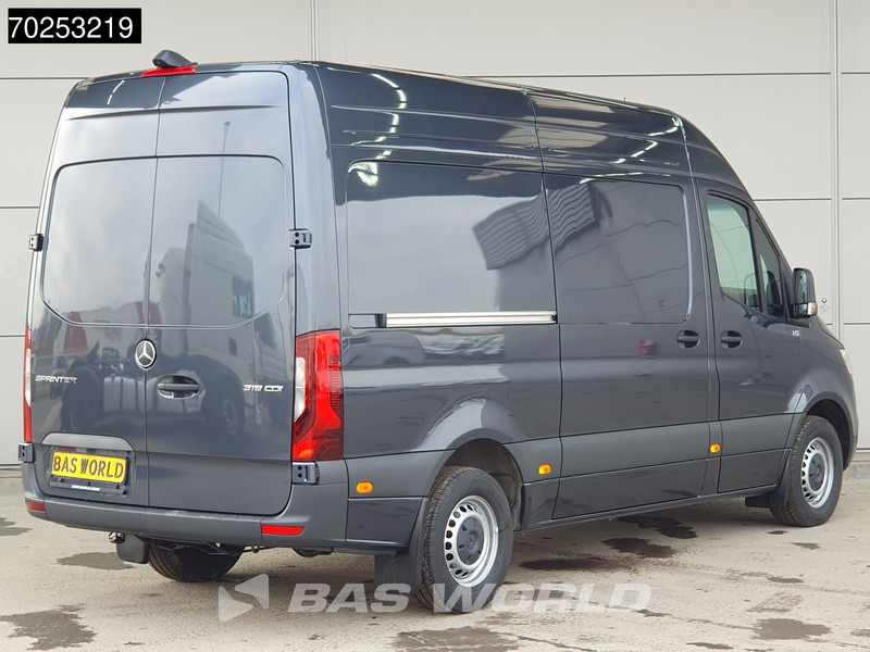 Mercedes-Benz Sprinter 319 CDI Automaat L2H2 model 2025 Camera MBUX LED Airco Cruise 10m3 Airco Cruise control - Furgon: slika 5 Mercedes-Benz Sprinter 319 CDI Automaat L2H2 model 2025 Camera MBUX LED Airco Cruise 10m3 Airco Cruise control - Furgon: slika 5
