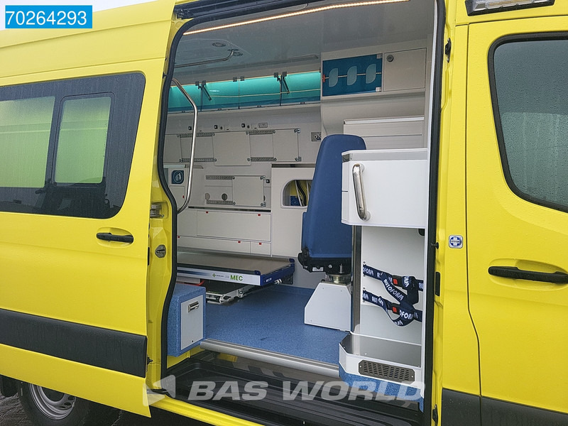 Mercedes-Benz Sprinter 319 CDI Automaat Nieuw! Complete Ambulance Ziekenwagen Rettungswagen Krankenwagen Airco - Vozilo hitne pomoći: slika 5 Mercedes-Benz Sprinter 319 CDI Automaat Nieuw! Complete Ambulance Ziekenwagen Rettungswagen Krankenwagen Airco - Vozilo hitne pomoći: slika 5