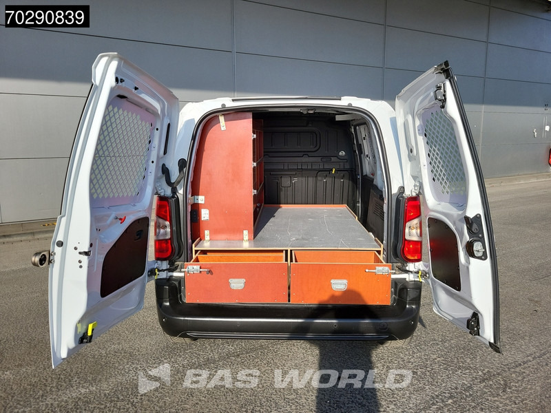 Opel Combo 110PK L1H1 Benzine Emissievrije Euro6 Automaat Navi Airco Cruise Parkeersensoren L1 3m3 Airco Cruise control - Mali kombi: slika 3 Opel Combo 110PK L1H1 Benzine Emissievrije Euro6 Automaat Navi Airco Cruise Parkeersensoren L1 3m3 Airco Cruise control - Mali kombi: slika 3