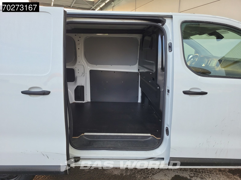 Opel Vivaro 145pk L3H1 Navi Cruise Camera Parkeersensoren Airco L3 5m3 Airco Cruise control - Mali kombi: slika 2 Opel Vivaro 145pk L3H1 Navi Cruise Camera Parkeersensoren Airco L3 5m3 Airco Cruise control - Mali kombi: slika 2