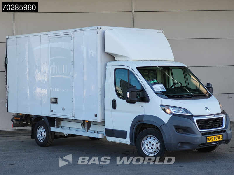 Peugeot Boxer 150PK Trekhaak D'Hollandia Laadklep Zijdeur Bakwagen Navi Airco Cruise Lat om Lat Euro5 Meubelbak Koffer 18m3 Airco Trekhaak Cruise co - Dostavno vozilo sa zatvorenim sandukom: slika 5 Peugeot Boxer 150PK Trekhaak D'Hollandia Laadklep Zijdeur Bakwagen Navi Airco Cruise Lat om Lat Euro5 Meubelbak Koffer 18m3 Airco Trekhaak Cruise co - Dostavno vozilo sa zatvorenim sandukom: slika 5