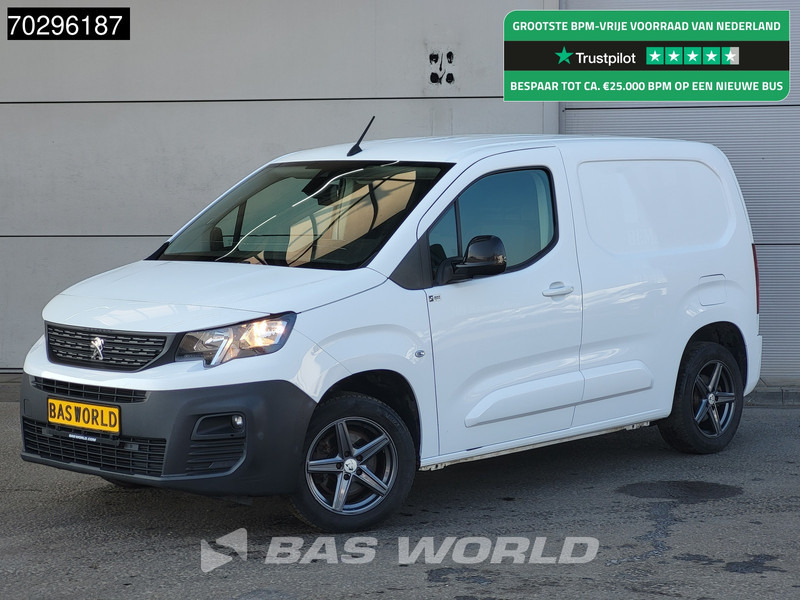 Peugeot Partner 130pk Benzine Emissievrij L1H1 Navi Airco Cruise Parkeersensoren Euro6 L1 Kompakt Airco Trekhaak Cruise control - Mali kombi: slika 1 Peugeot Partner 130pk Benzine Emissievrij L1H1 Navi Airco Cruise Parkeersensoren Euro6 L1 Kompakt Airco Trekhaak Cruise control - Mali kombi: slika 1