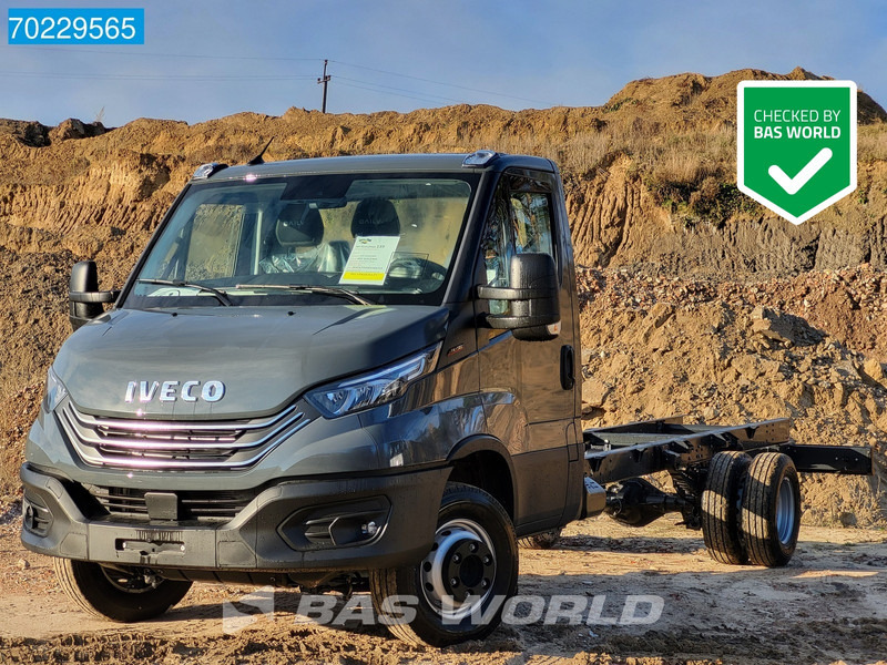 Iveco Daily 70C18 475WB Chassis Cabine Fahrgestell Airco Cruise Navi A/C - Dostavno vozilo: slika 1 Iveco Daily 70C18 475WB Chassis Cabine Fahrgestell Airco Cruise Navi A/C - Dostavno vozilo: slika 1