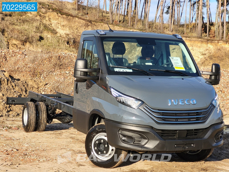 Iveco Daily 70C18 475WB Chassis Cabine Fahrgestell Airco Cruise Navi A/C - Dostavno vozilo: slika 3 Iveco Daily 70C18 475WB Chassis Cabine Fahrgestell Airco Cruise Navi A/C - Dostavno vozilo: slika 3