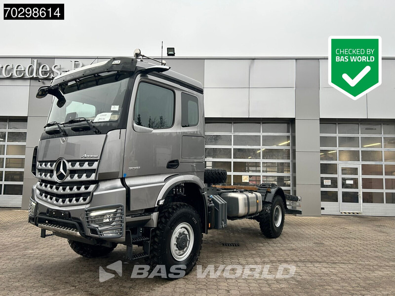 Mercedes-Benz Acrocs 2051 Arocs 4X4 NEW 4x4 chassis! Camper base Steel suspension Big-Axle Automatic Euro 6 - Kamion sa golom šasijom i zatvorenom kabinom: slika 1 Mercedes-Benz Acrocs 2051 Arocs 4X4 NEW 4x4 chassis! Camper base Steel suspension Big-Axle Automatic Euro 6 - Kamion sa golom šasijom i zatvorenom kabinom: slika 1