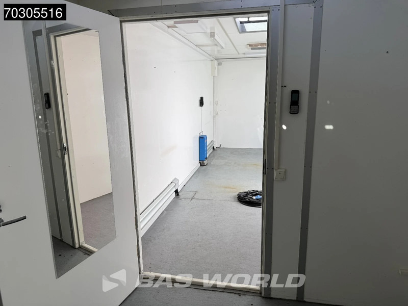 Volvo FL 250 4X2 14tonner Automatic Exhibition truck EURO 6 - Kamion sa zatvorenim sandukom: slika 5 Volvo FL 250 4X2 14tonner Automatic Exhibition truck EURO 6 - Kamion sa zatvorenim sandukom: slika 5