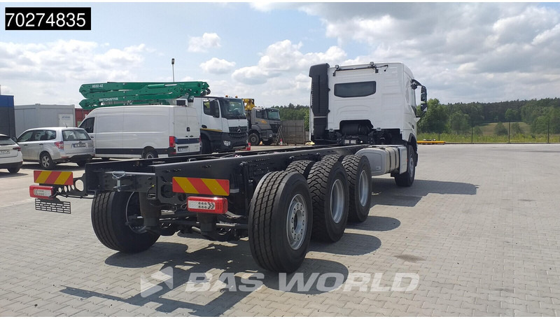 Volvo FMX 500 8X4 NEW 8x4 chassis Lift+steering axle VEB+ Euro 6 - Kamion sa golom šasijom i zatvorenom kabinom: slika 5 Volvo FMX 500 8X4 NEW 8x4 chassis Lift+steering axle VEB+ Euro 6 - Kamion sa golom šasijom i zatvorenom kabinom: slika 5