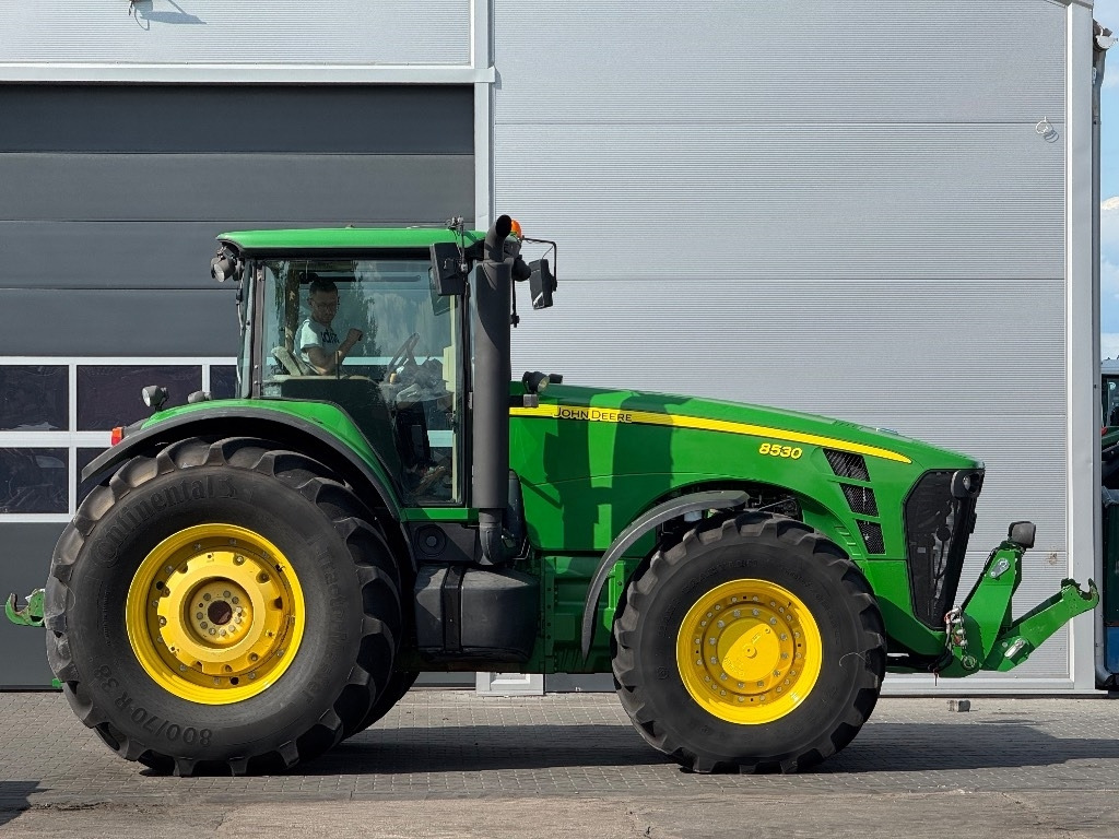 John Deere 8530 AutoPower - Traktor: slika 4 John Deere 8530 AutoPower - Traktor: slika 4