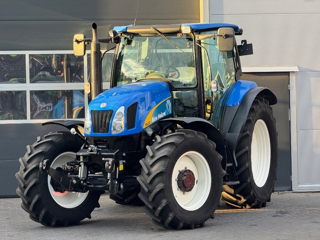 New Holland T 6030 - Traktor: slika 2 New Holland T 6030 - Traktor: slika 2