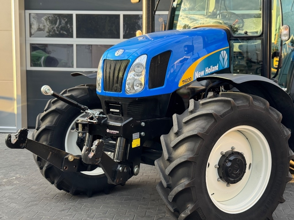 New Holland T 6030 - Traktor: slika 3 New Holland T 6030 - Traktor: slika 3