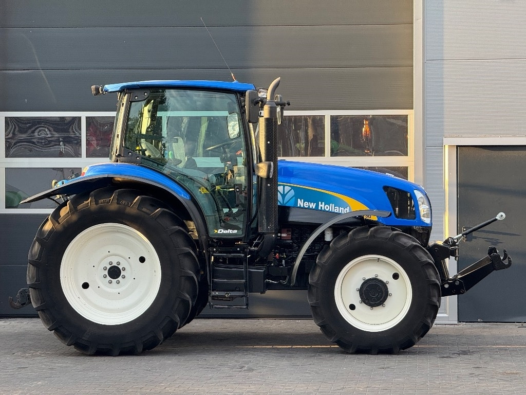 New Holland T 6030 - Traktor: slika 4 New Holland T 6030 - Traktor: slika 4