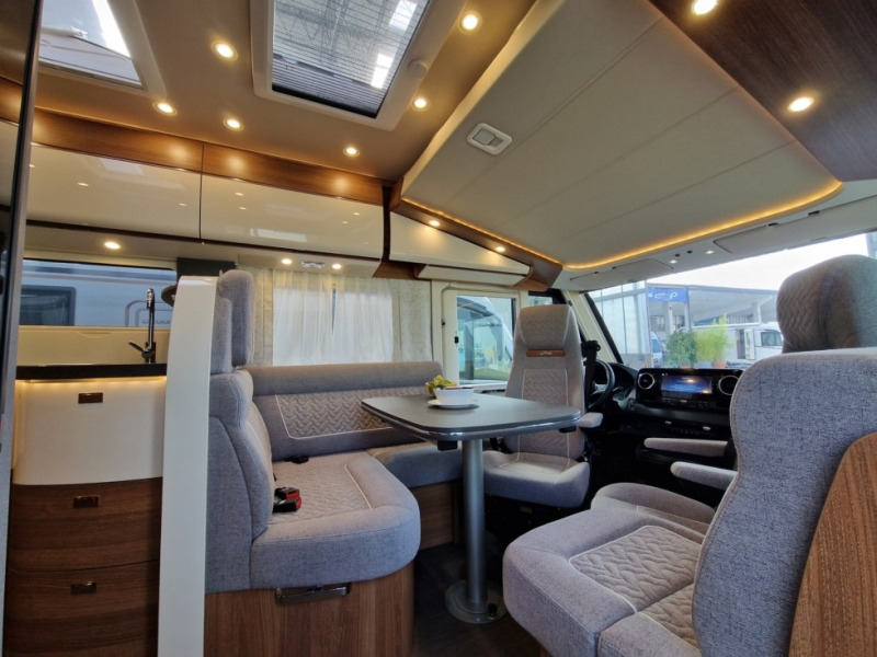 Carthago Carthago C2 Tourer I Mercedes 145 RB-LE - Integrisani kamper: slika 4 Carthago Carthago C2 Tourer I Mercedes 145 RB-LE - Integrisani kamper: slika 4