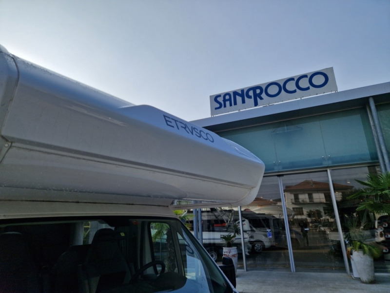 Etrusco A 7300 DB - Alkoven kamper: slika 4 Etrusco A 7300 DB - Alkoven kamper: slika 4