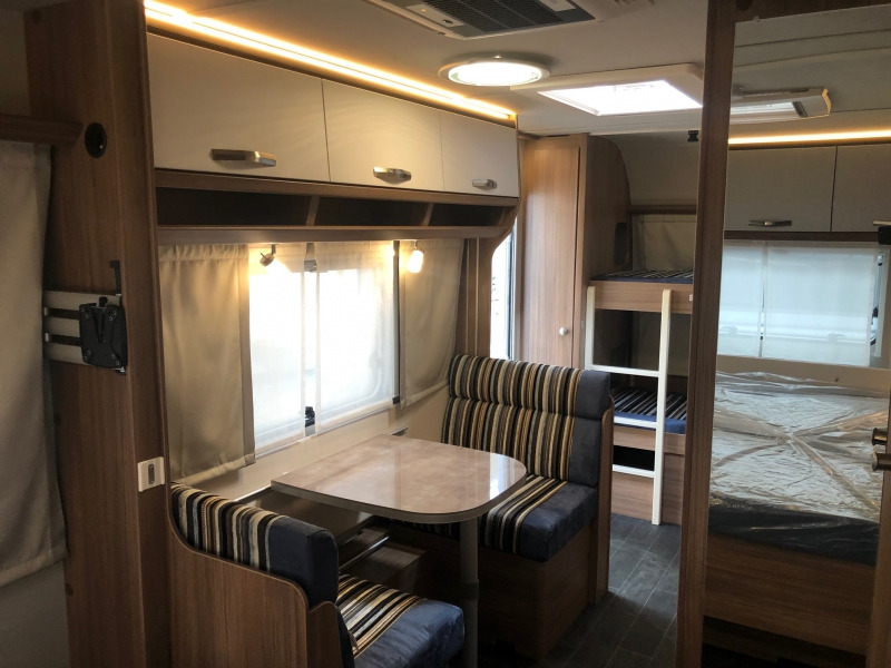 Kamp prikolica novi Rossini Camp: slika 12 Kamp prikolica novi Rossini Camp: slika 12