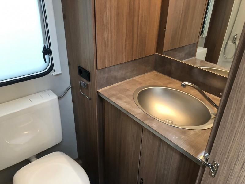 Kamp prikolica novi Rossini Camp: slika 8 Kamp prikolica novi Rossini Camp: slika 8