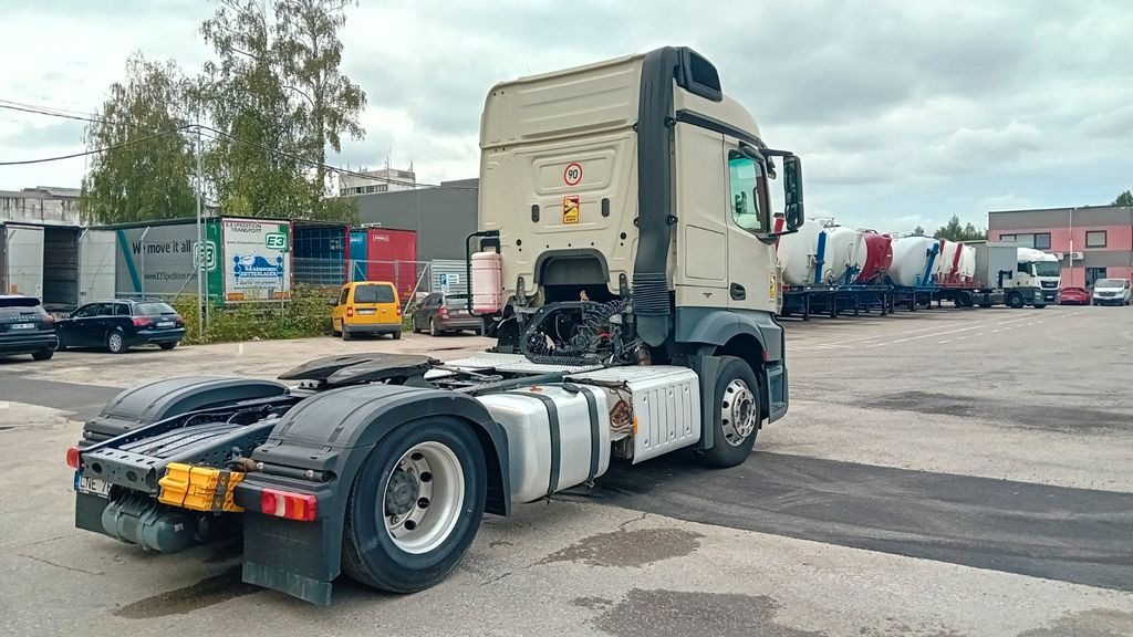 Mercedes-Benz ADR Actros 1843 - Tegljač: slika 3 Mercedes-Benz ADR Actros 1843 - Tegljač: slika 3