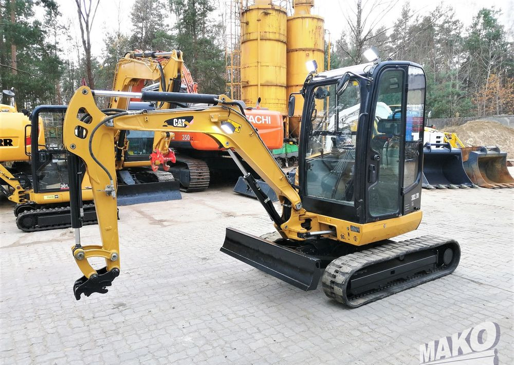 Caterpillar 302.7 D CR - Bager guseničar: slika 1 Caterpillar 302.7 D CR - Bager guseničar: slika 1