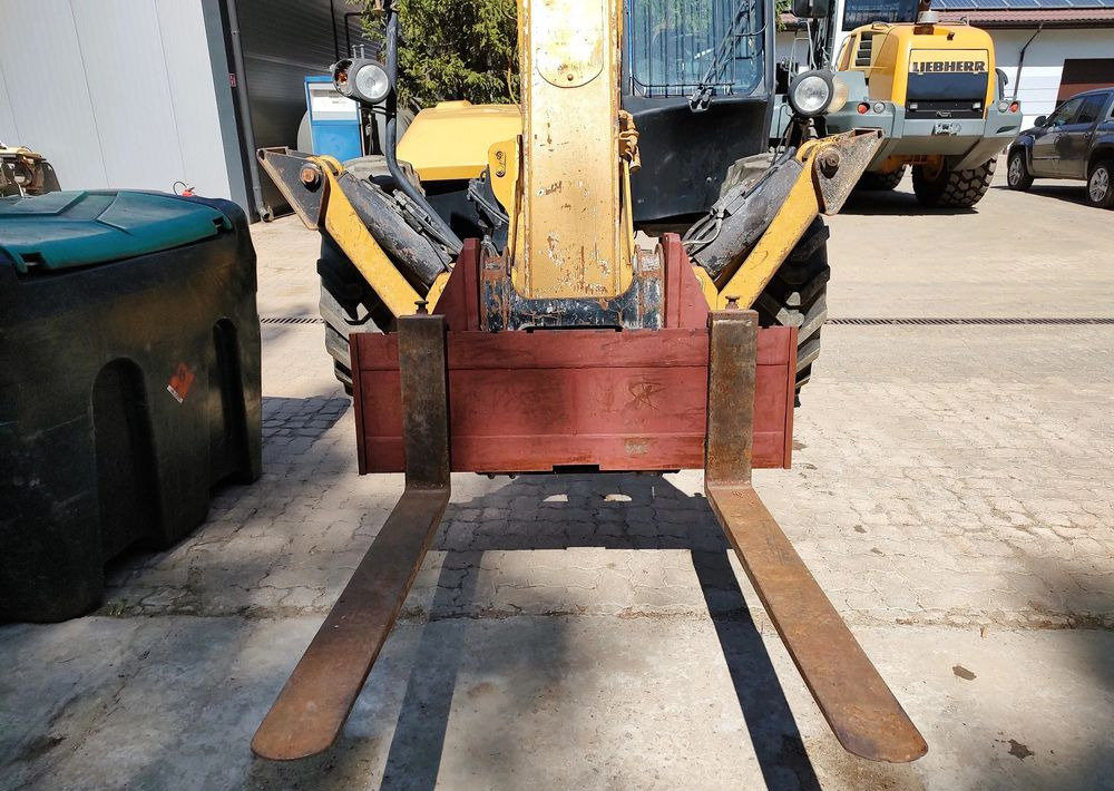 Caterpillar TH417 - Teleskopski upravljač: slika 3 Caterpillar TH417 - Teleskopski upravljač: slika 3