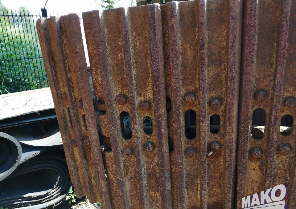 Gąsienice do koparki 30-45t klepka 700mm - Šine za Građevinska mašina: slika 2 Gąsienice do koparki 30-45t klepka 700mm - Šine za Građevinska mašina: slika 2