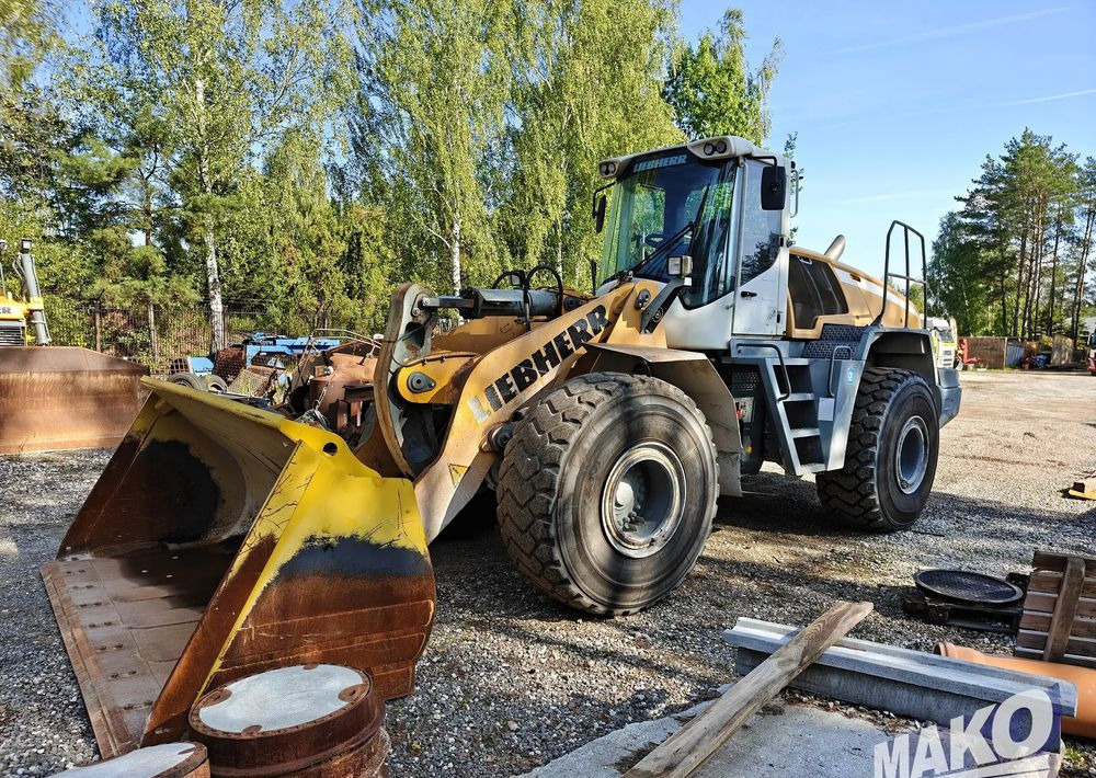 Liebherr L566 - Utovarivač točkaš: slika 4 Liebherr L566 - Utovarivač točkaš: slika 4