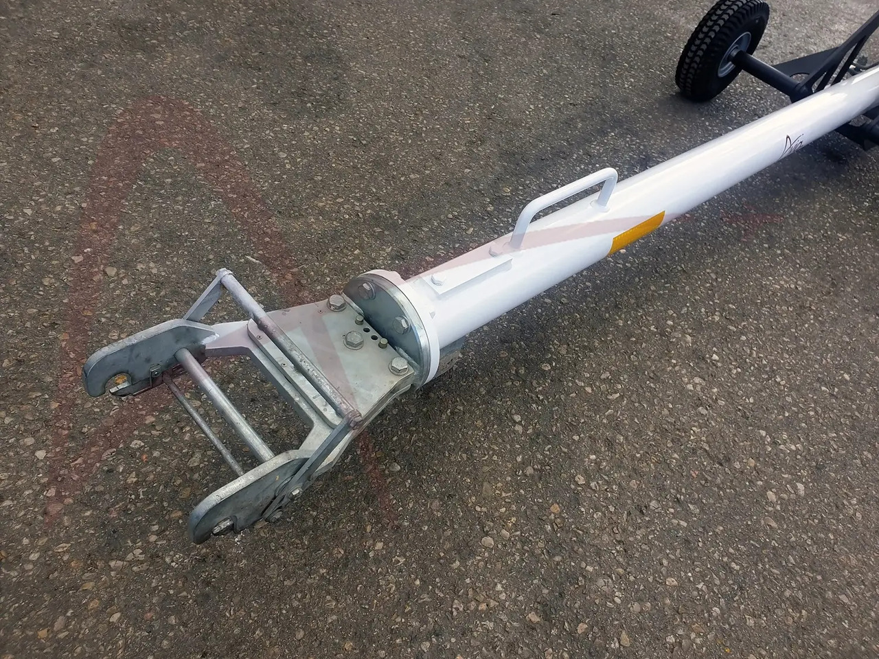 JMS J-TOW DASH8-4 - Aerodromska oprema: slika 4 JMS J-TOW DASH8-4 - Aerodromska oprema: slika 4