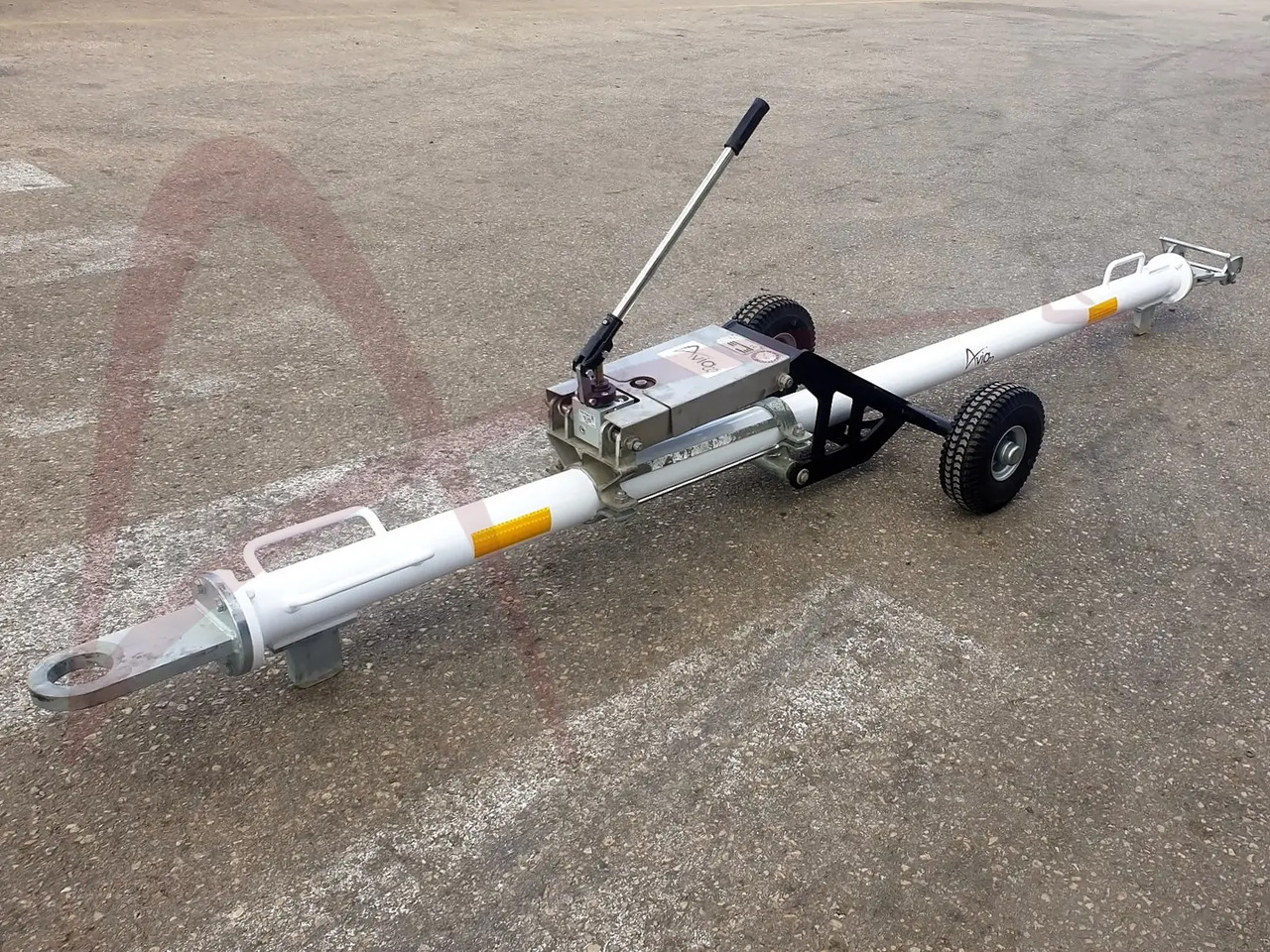 JMS J-TOW DASH8-4 - Aerodromska oprema: slika 2 JMS J-TOW DASH8-4 - Aerodromska oprema: slika 2