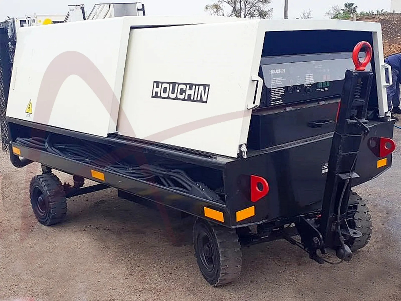 HOUCHIN 690 - Zemaljski agregat GPU: slika 1 HOUCHIN 690 - Zemaljski agregat GPU: slika 1