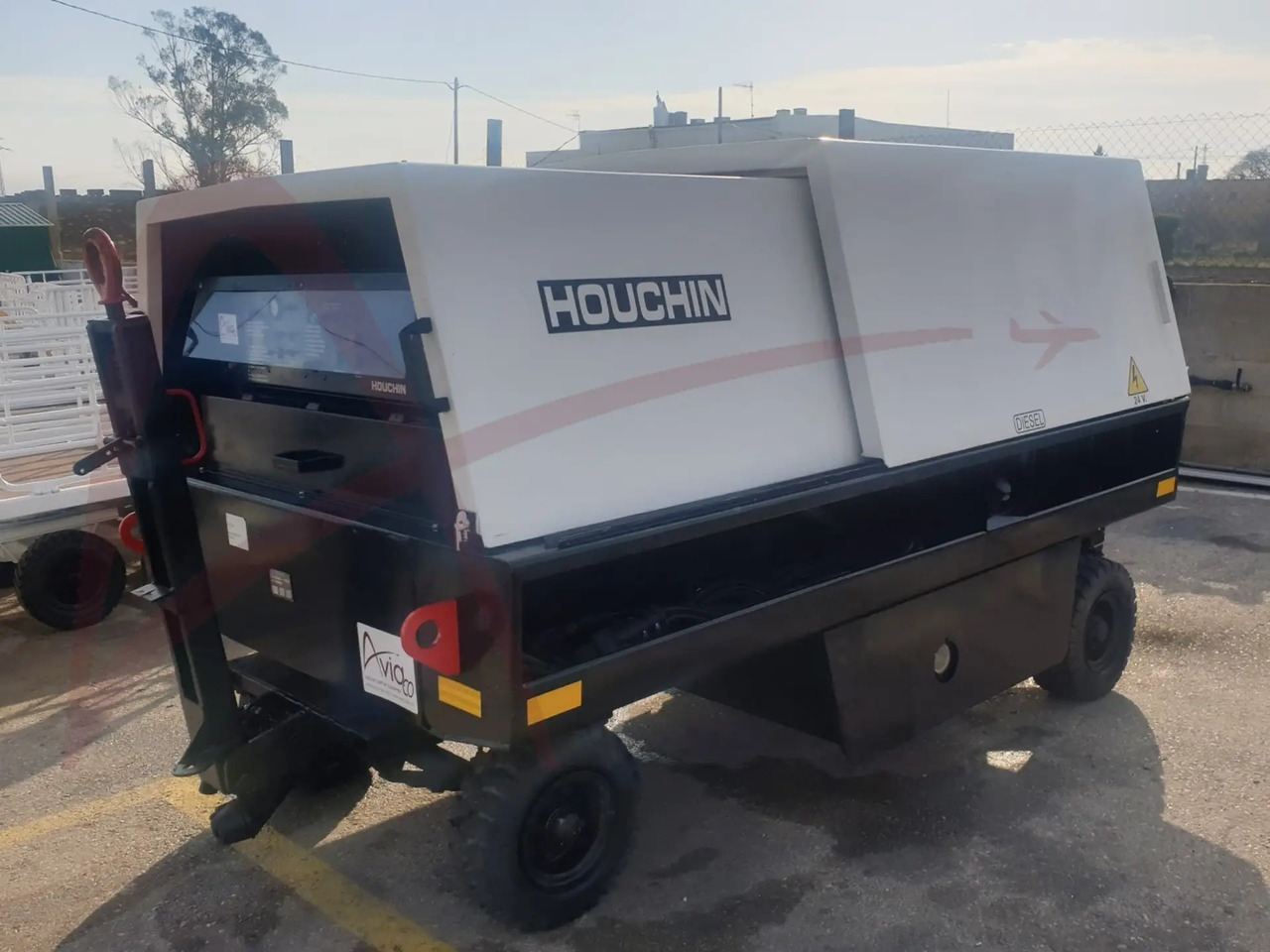 HOUCHIN D690 SV - Zemaljski agregat GPU: slika 4 HOUCHIN D690 SV - Zemaljski agregat GPU: slika 4