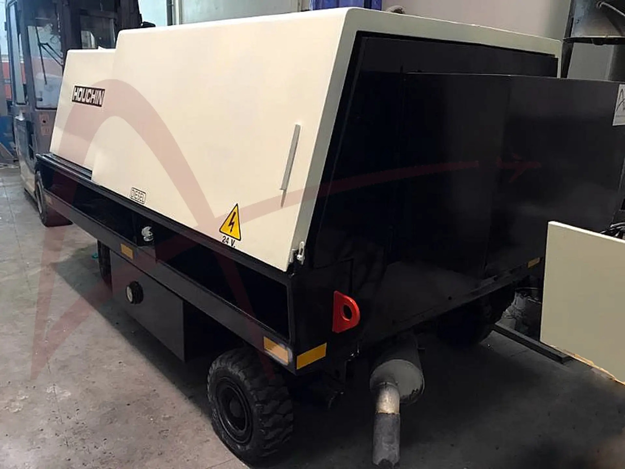 HOUCHIN D690DV - Zemaljski agregat GPU: slika 3 HOUCHIN D690DV - Zemaljski agregat GPU: slika 3