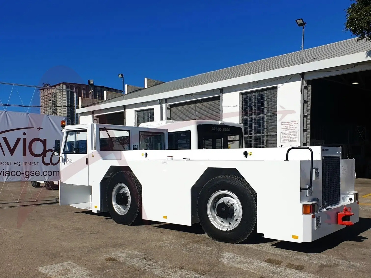SCHOPF F180 - Aerodromski traktor: slika 2 SCHOPF F180 - Aerodromski traktor: slika 2