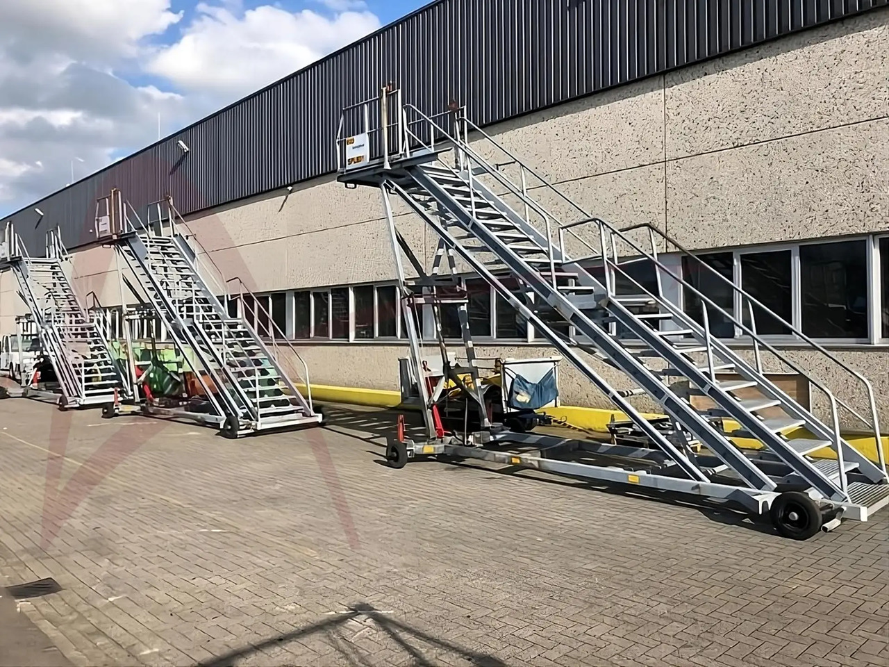 TCG CS4700 - Putničke stepenice: slika 2 TCG CS4700 - Putničke stepenice: slika 2