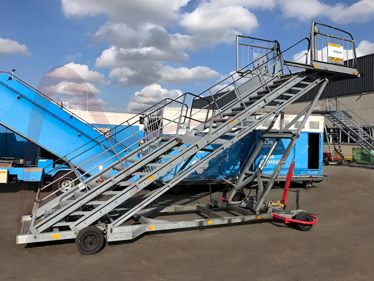 TCG CS4700 - Putničke stepenice: slika 1 TCG CS4700 - Putničke stepenice: slika 1