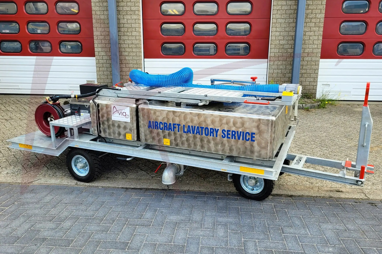 TIMSAN LSC300/700E - Vozilo za servis toaleta: slika 1 TIMSAN LSC300/700E - Vozilo za servis toaleta: slika 1