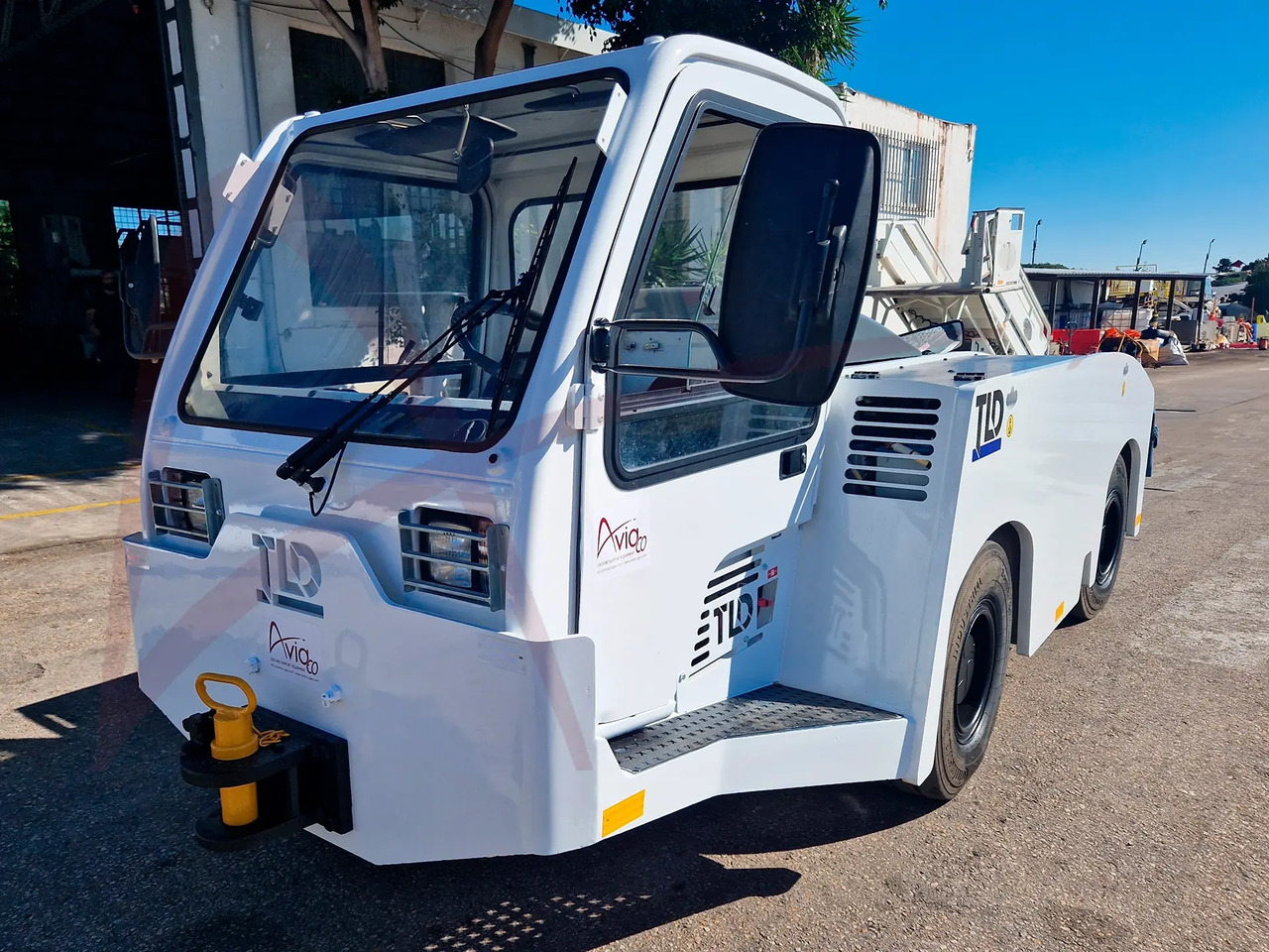 TLD TMX-150/15 - Aerodromski traktor: slika 1 TLD TMX-150/15 - Aerodromski traktor: slika 1