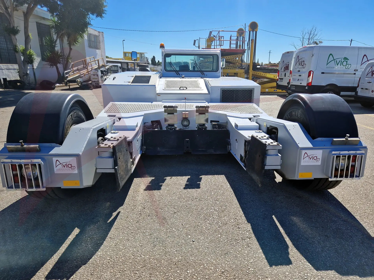 TLD TPX-200-S - Aerodromski traktor: slika 1 TLD TPX-200-S - Aerodromski traktor: slika 1