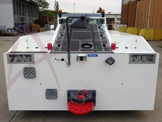 TREPEL CHALLENGER 280 - Aerodromski traktor: slika 4 TREPEL CHALLENGER 280 - Aerodromski traktor: slika 4