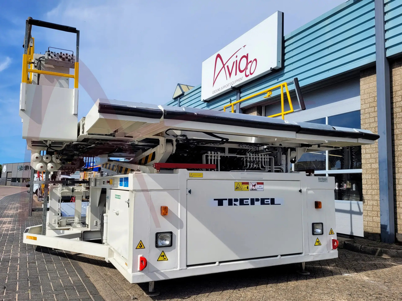 TREPEL CHAMP 70W - Utovarivač kontejnera/ Paleta: slika 3 TREPEL CHAMP 70W - Utovarivač kontejnera/ Paleta: slika 3